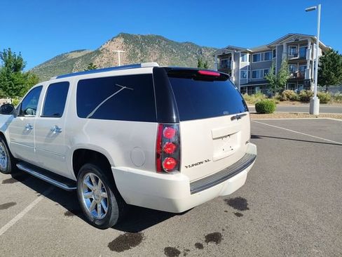 Used 2013 GMC Yukon XL Denali AWD/4WD image 5