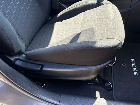 Certified 2024 Nissan Kicks SV image 25