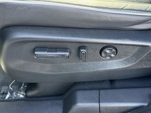 Used 2023 Honda Odyssey Elite image 17