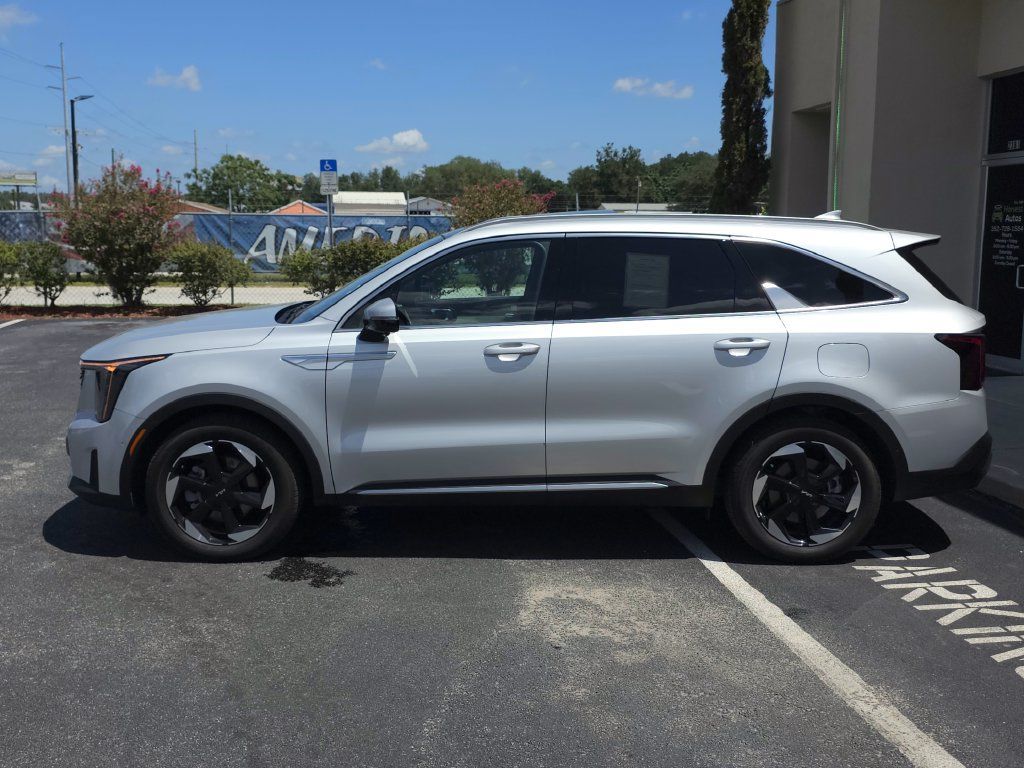 Used 2025 Kia Sorento SX Prestige AWD/4WD image 8