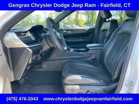 Certified 2023 Jeep Grand Cherokee L Laredo AWD/4WD image 42