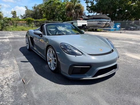 Used 2023 Porsche 718 Boxster Spyder RWD image 96