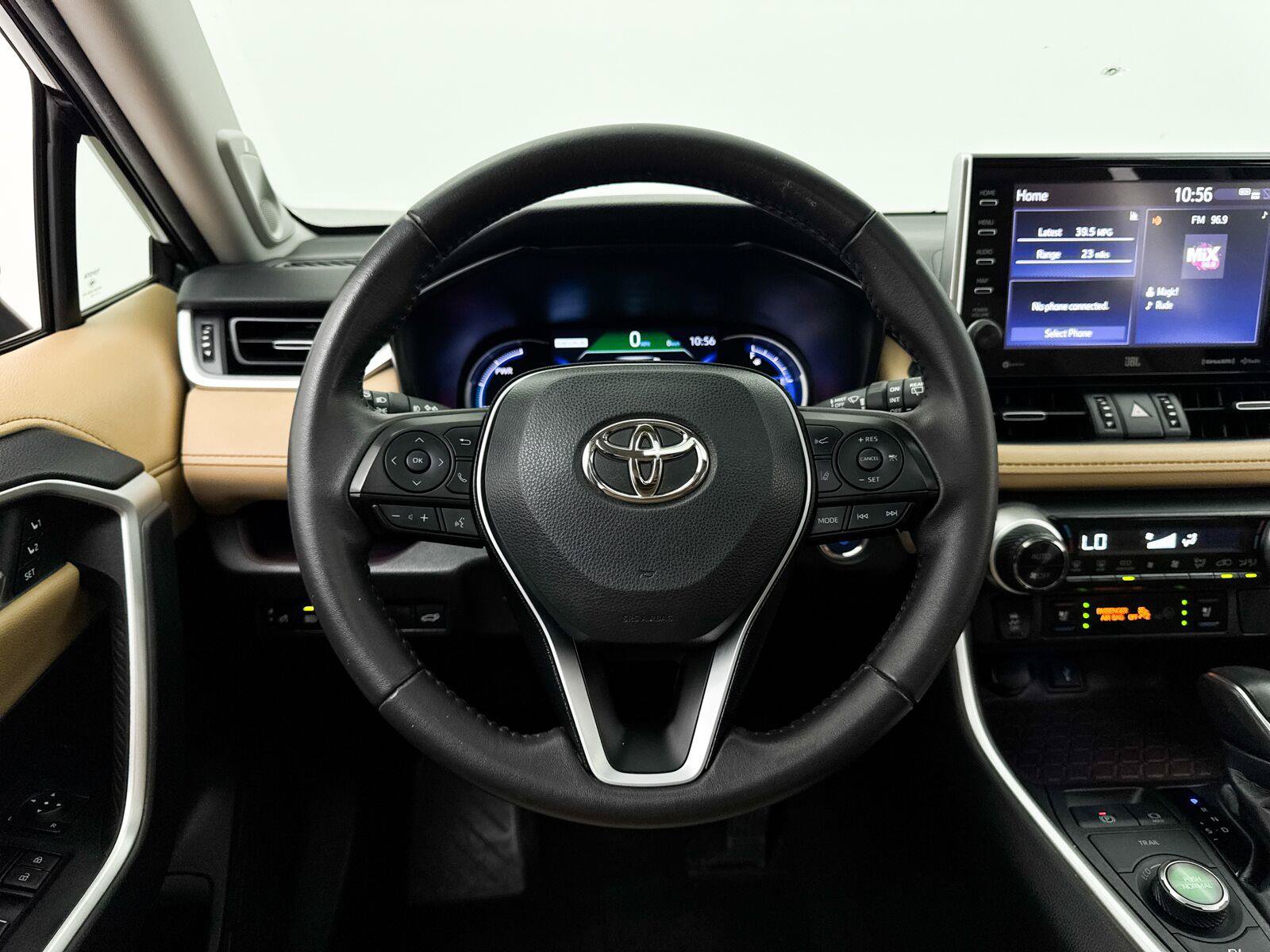 Used 2022 Toyota RAV4 Limited AWD/4WD image 33