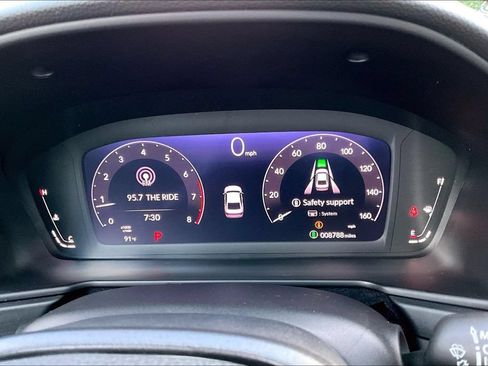 Used 2023 Honda Accord EX image 12