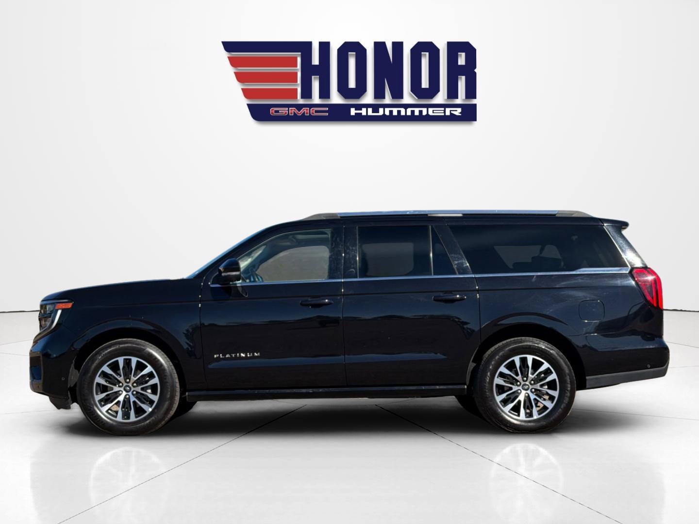 Used 2025 Ford Expedition Max Platinum AWD/4WD image 7
