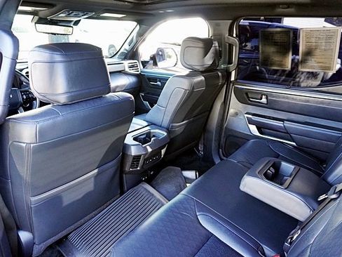 Used 2023 Toyota Tundra Platinum image 18