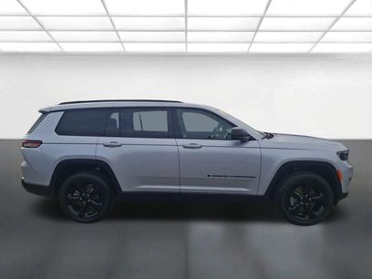 Used 2025 Jeep Grand Cherokee L Altitude