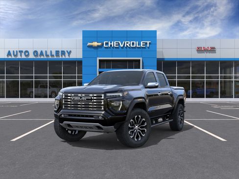 New 2026 GMC Canyon Denali w/ LPO, Black Badging Package AWD/4WD image 9