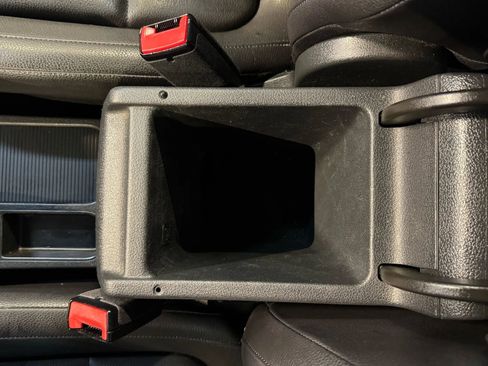 Used 2016 Volkswagen Tiguan S image 21