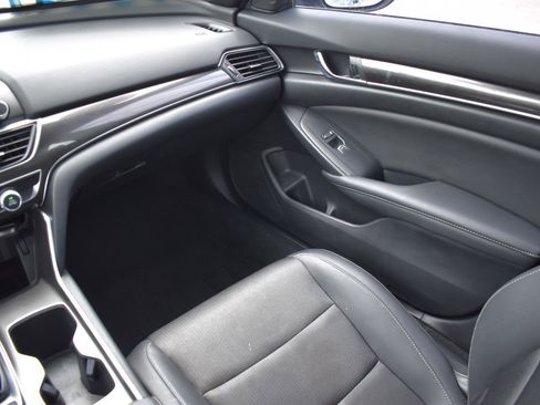 Used 2022 Honda Accord Sport image 18