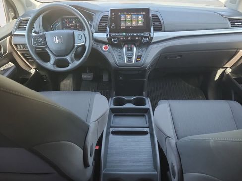 Used 2019 Honda Odyssey EX image 10