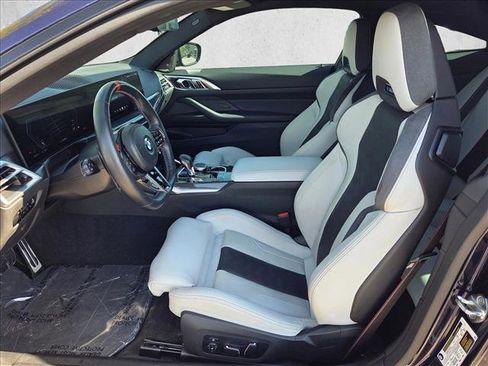 Used 2025 BMW M4 Competition RWD image 23