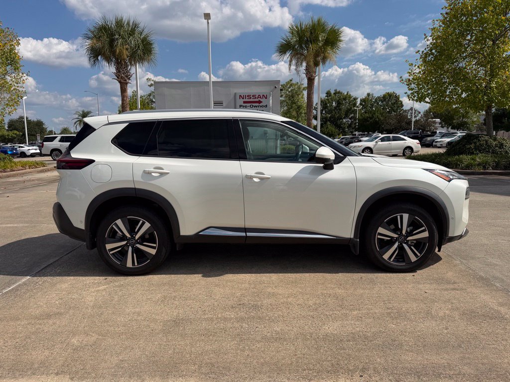 Used 2023 Nissan Rogue SL w/ SL Premium Package FWD image 4