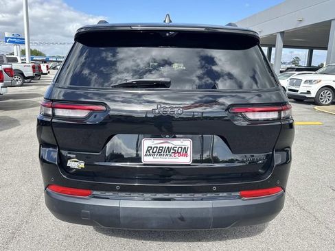 Used 2022 Jeep Grand Cherokee L Limited w/ Luxury Tech Group II image 6