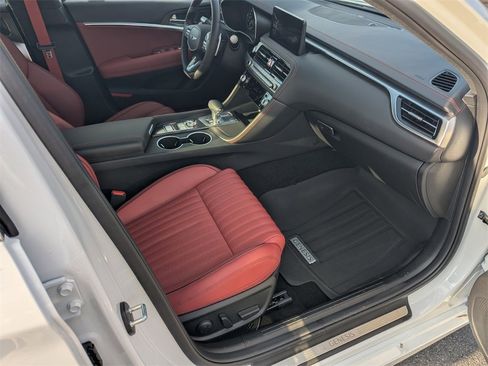 Used 2025 Genesis G70 3.3T Advanced image 12