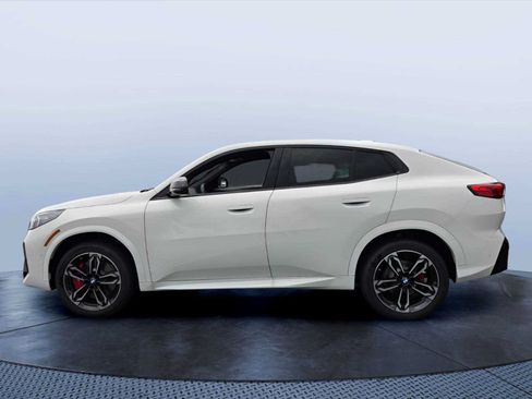 New 2026 BMW X2 xDrive28i w/ Technology Package AWD/4WD image 3