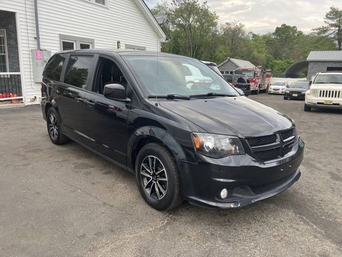 Used 2019 Dodge Grand Caravan GT FWD image 5