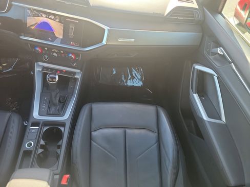 Used 2024 Audi Q3 2.0T Premium image 21