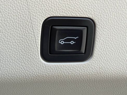 Used 2024 Cadillac Escalade Sport Platinum AWD/4WD image 38