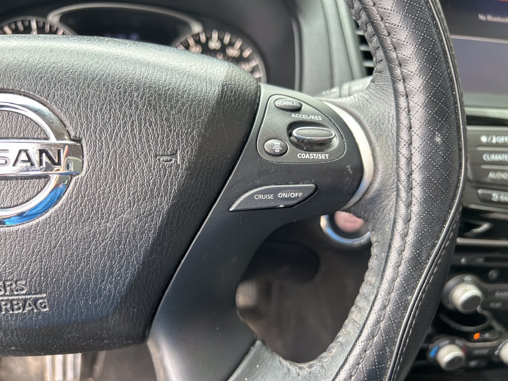 Used 2020 Nissan Pathfinder SV AWD/4WD image 19