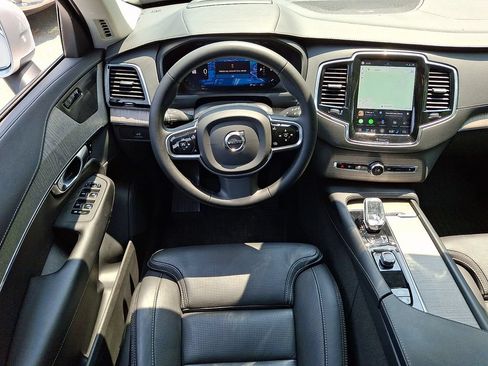 Used 2023 Volvo XC90 B6 Ultimate w/ Protection Package Premier AWD/4WD image 13