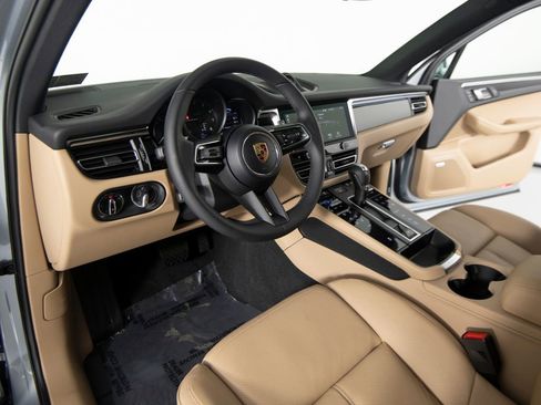 New 2026 Porsche Macan AWD/4WD image 15