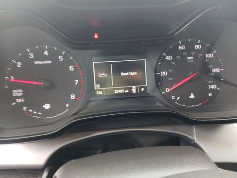 Used 2024 Chevrolet Trax LS w/ LS Convenience Package FWD image 5