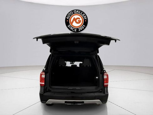 Used 2019 Ford Expedition XLT w/ Equipment Group 201A image 19