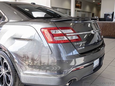Used 2018 Ford Taurus SHO image 14