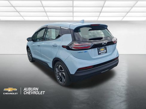 Used 2023 Chevrolet Bolt LT FWD image 5