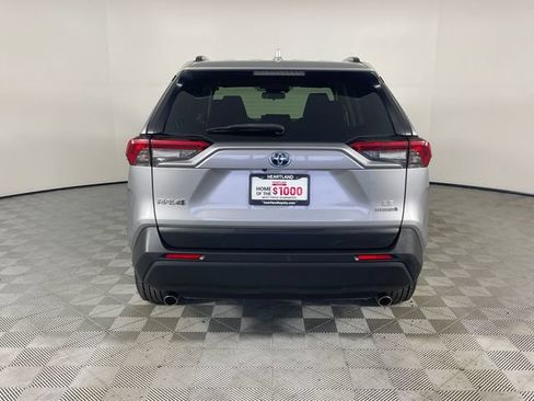 Used 2020 Toyota RAV4 LE AWD/4WD image 23