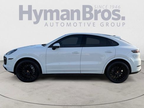 Used 2023 Porsche Cayenne Platinum Edition w/ Performance Package image 6