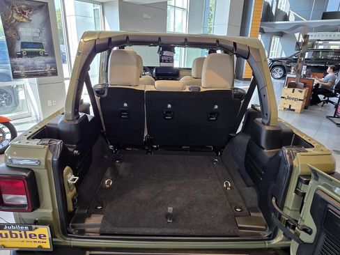 Used 2026 Jeep Wrangler Unlimited Sport AWD/4WD image 18