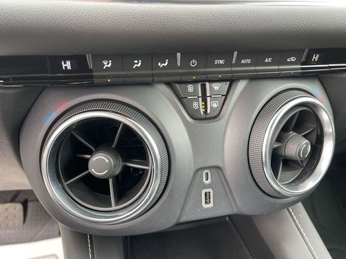 Used 2023 Chevrolet Blazer LT w/ Driver Confidence Package FWD image 18