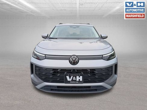 Used 2026 Volkswagen Tiguan SE AWD/4WD image 30