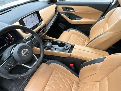 Used 2022 Nissan Rogue Platinum w/ Head-Up Display Package image 22