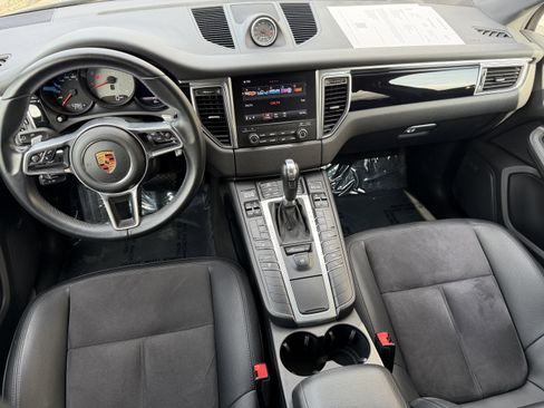 Certified 2017 Porsche Macan S image 17
