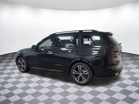 New 2026 BMW X7 xDrive40i image 3