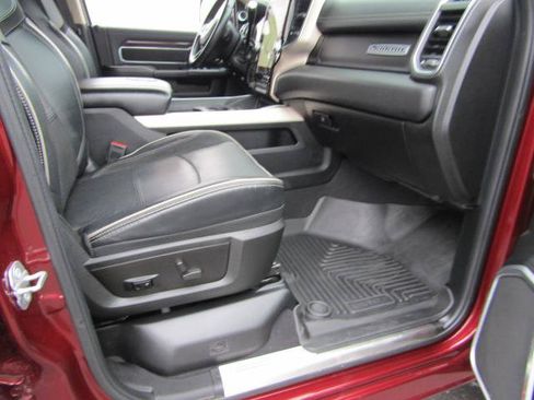 Used 2022 RAM 2500 Laramie AWD/4WD image 12