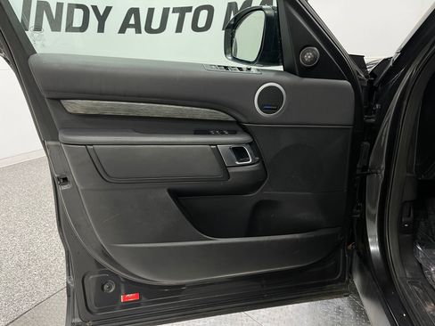 Used 2020 Land Rover Discovery HSE AWD/4WD image 15