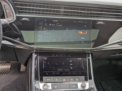 Used 2021 Audi Q7 2.0T Premium w/ Convenience Package image 19