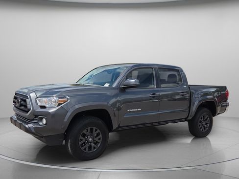 Certified 2023 Toyota Tacoma SR5 image 2