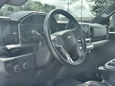 Certified 2025 Chevrolet Silverado 2500 LT w/ Convenience Package AWD/4WD image 10