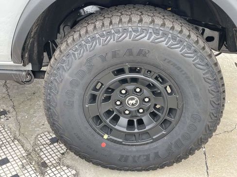 New 2026 Ford Bronco Badlands AWD/4WD image 9