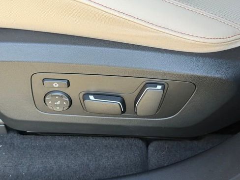 Used 2025 BMW X3 xDrive30i w/ Convenience Package image 21