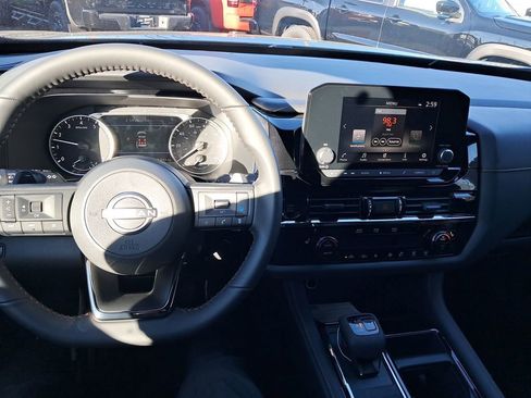 New 2025 Nissan Pathfinder Rock Creek image 13