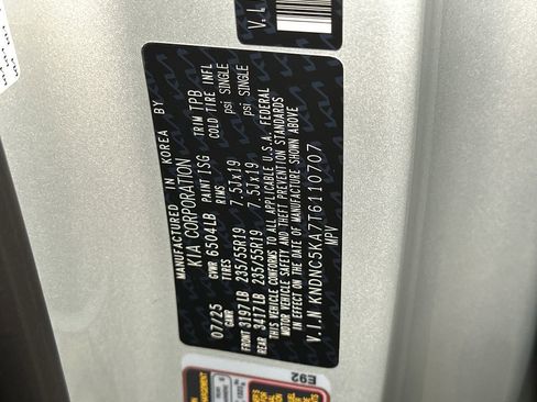 New 2026 Kia Carnival EX image 33