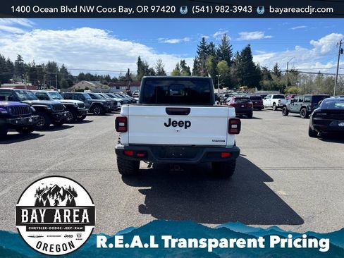 Used 2021 Jeep Gladiator Sport image 5