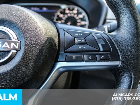 Used 2025 Nissan Altima 2.5 SV FWD image 22