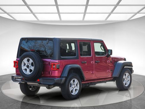 Used 2021 Jeep Wrangler Unlimited Sport image 4